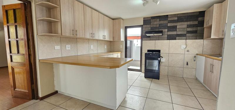 3 Bedroom Property for Sale in Country Club Western Cape